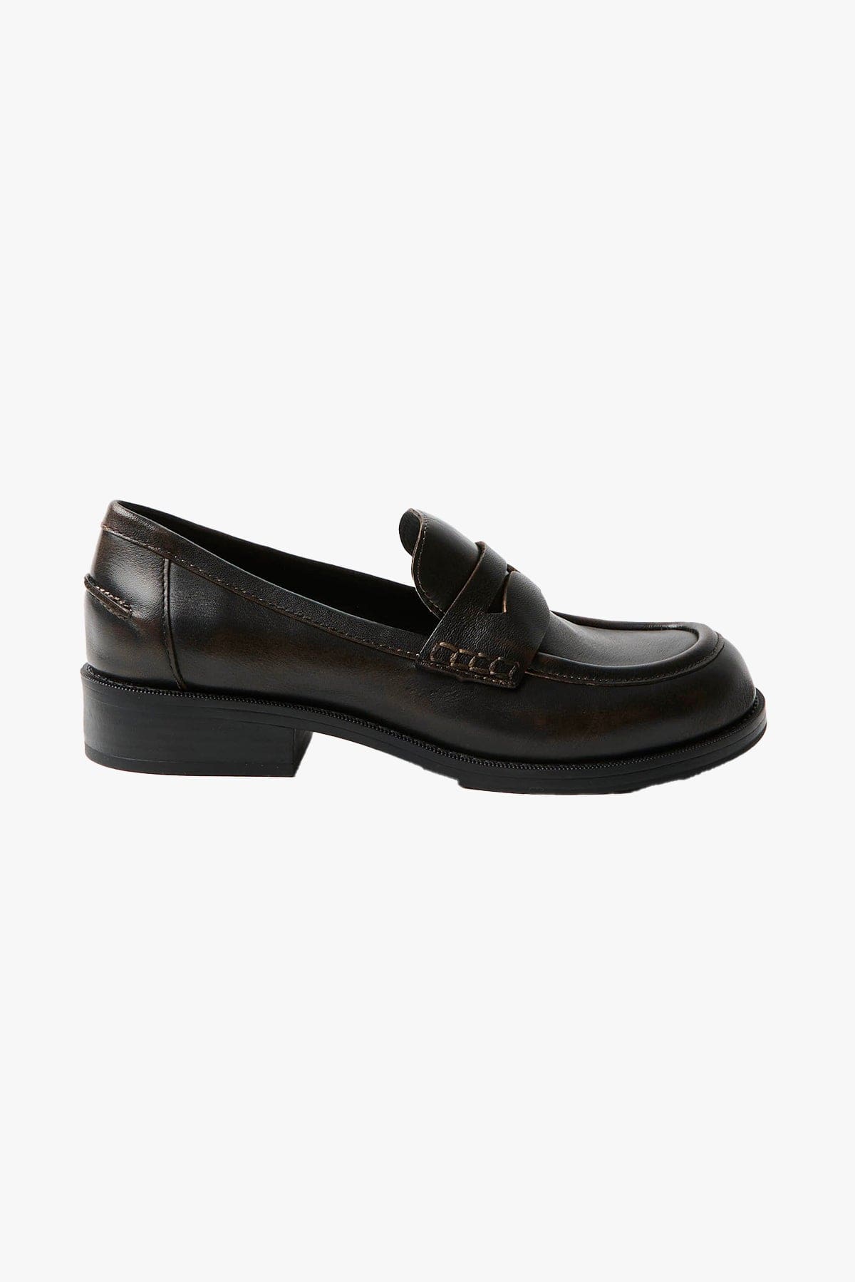 ASH CALZATURE  NERO / 35 Mocassino nero donna in pelle Ash Ringo01