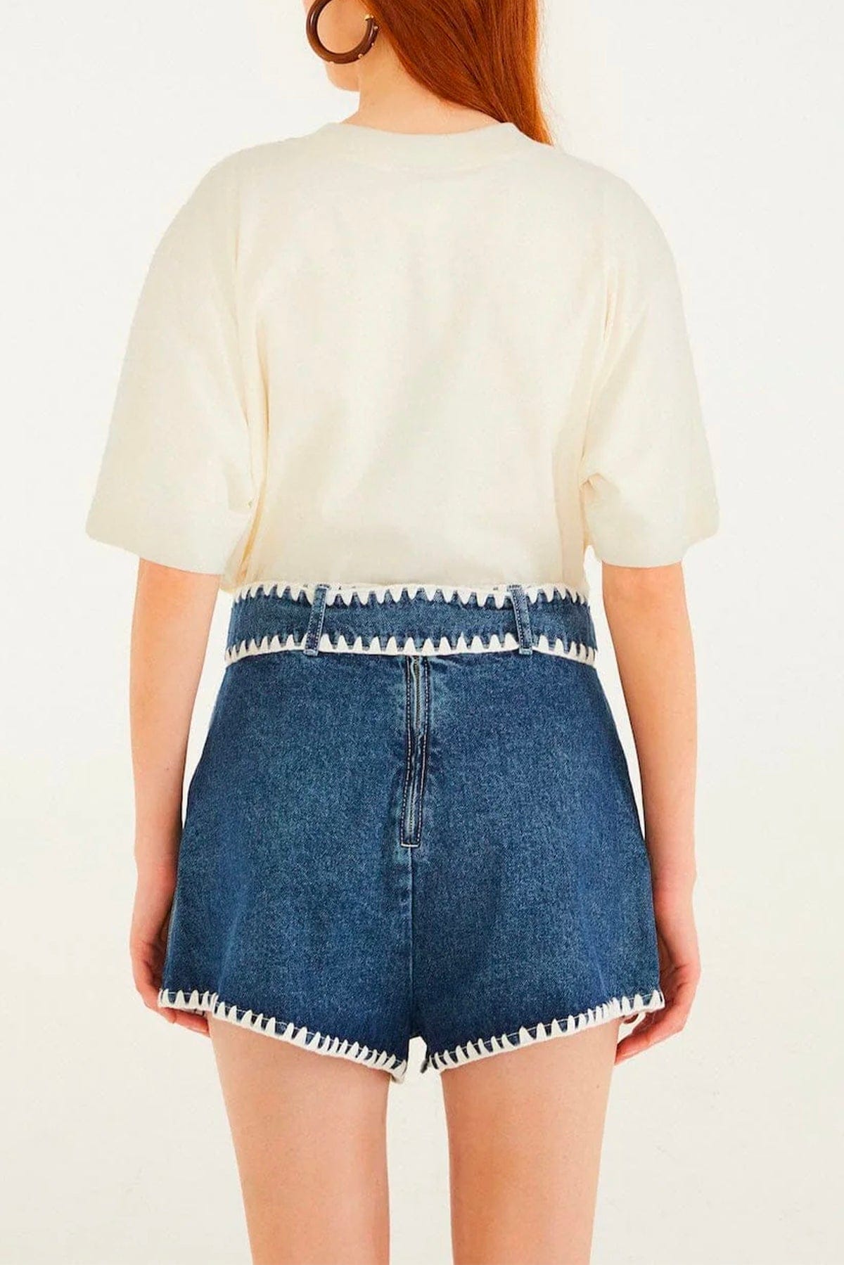 FARM RIO PANTALONE CORTO  Crochet detail denim shorts Farm Rio