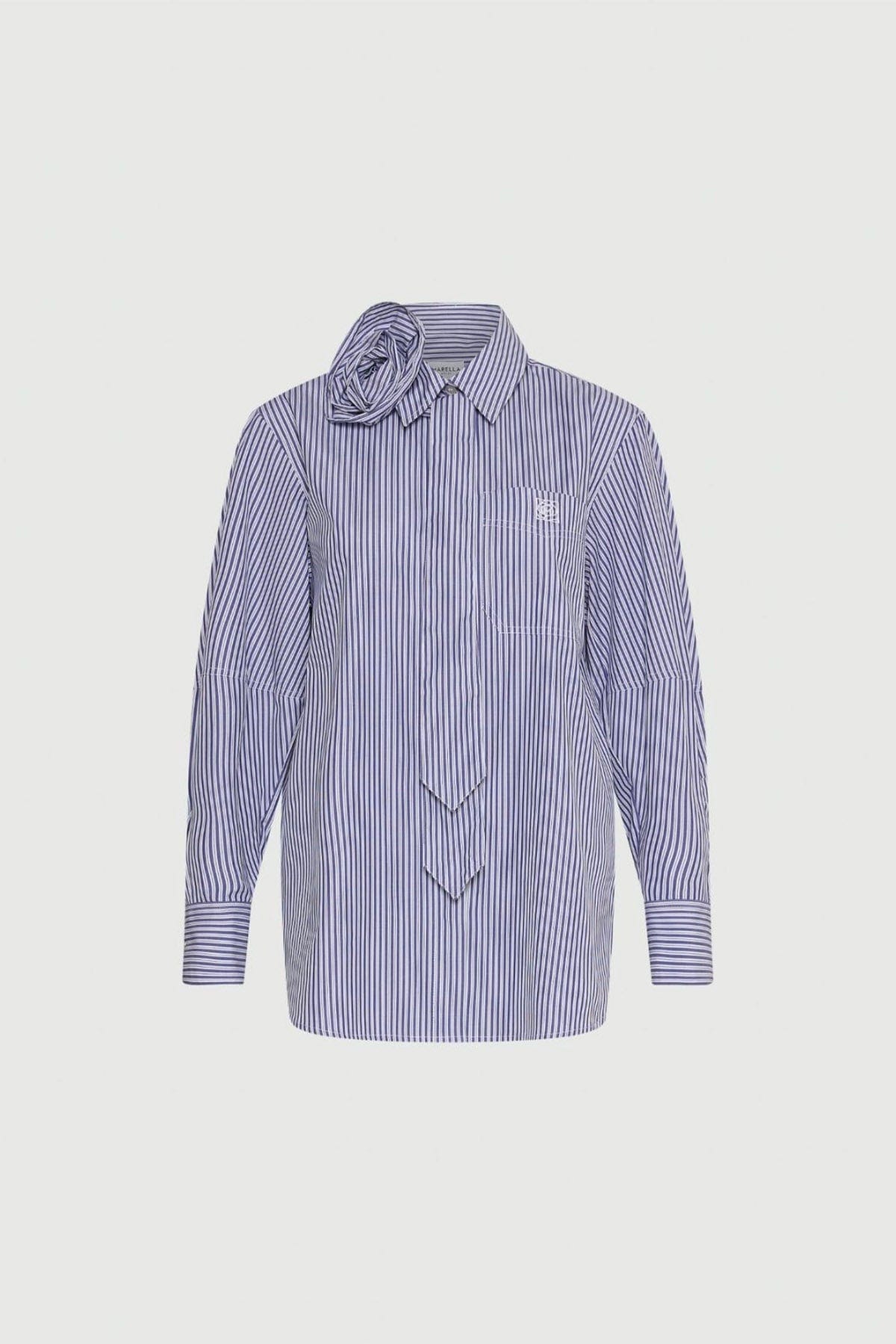 MARELLA CAMICIA  RIGA VERTICALE / 34 Camicia Marella con fusciacca e dettaglio fiore Avila