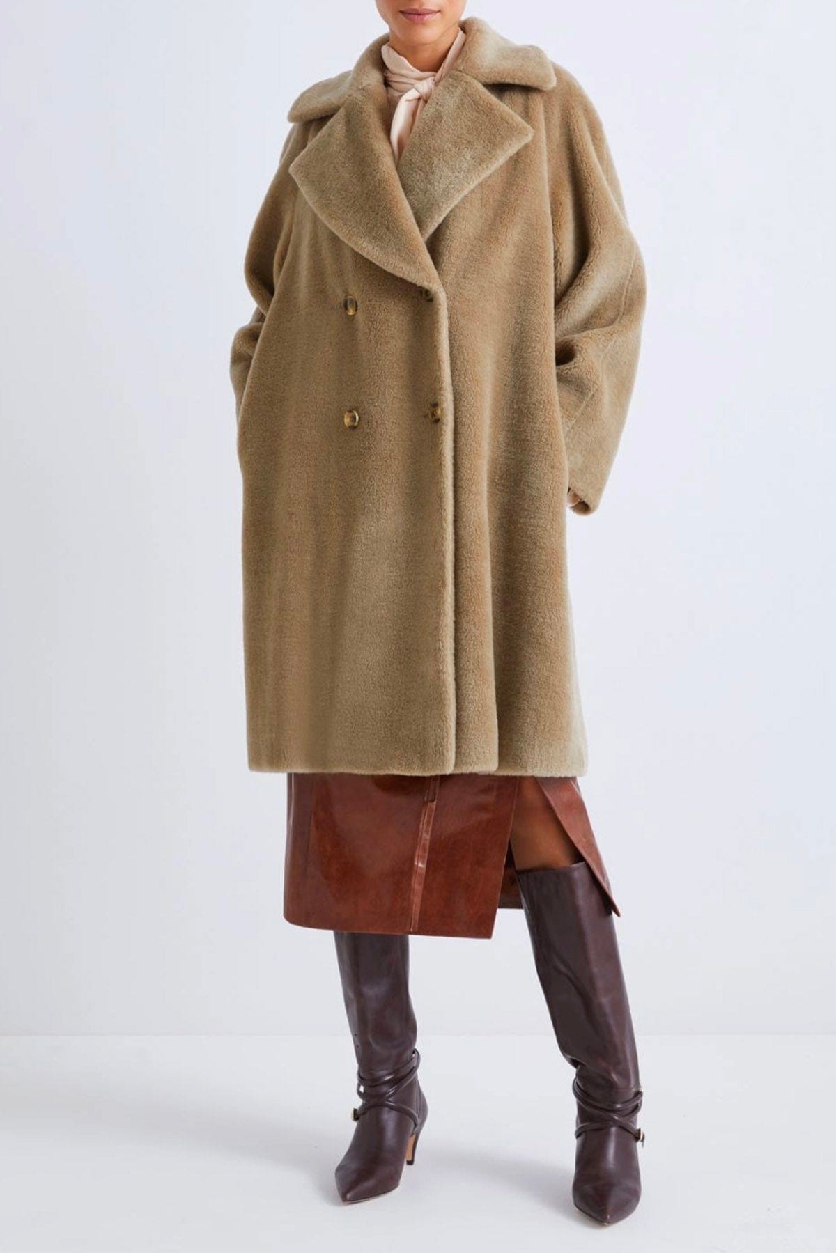 MARELLA CAPOSPALLA ASPET. PELLIC VERDE OLIVA / 34 Cappotto in eco pelliccia verde Marella Rosalia