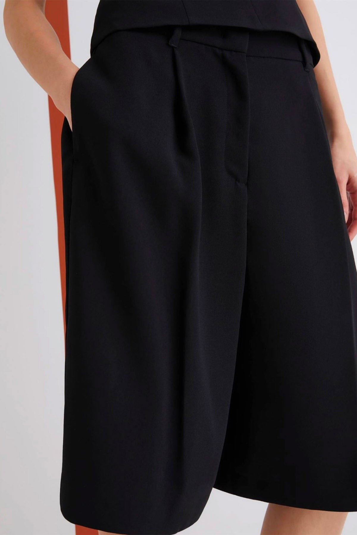 MARELLA PANTALONE CORTO  NERO / 34 Pantaloni corti neri donna Marella 365 Breda