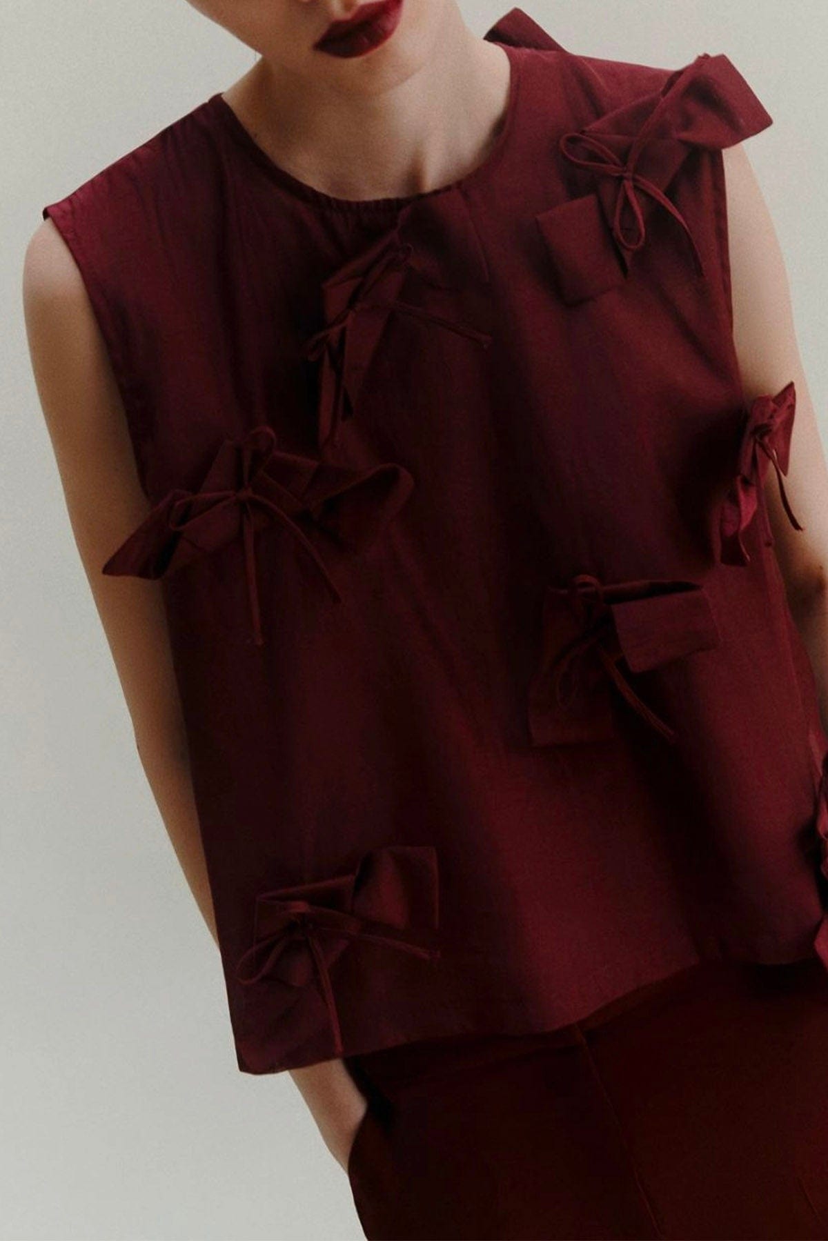 MARELLA TOP-CANOTTIERA IN TES.  Top/Canotta bordeaux con dettaglio voile Marella Canore