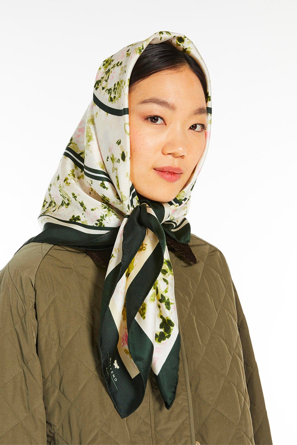 MAXMARA&#39;S BRANDS FOULARD-SCIARPA-NASTRO  Foulard donna in seta Max Mara Weekend Onesto