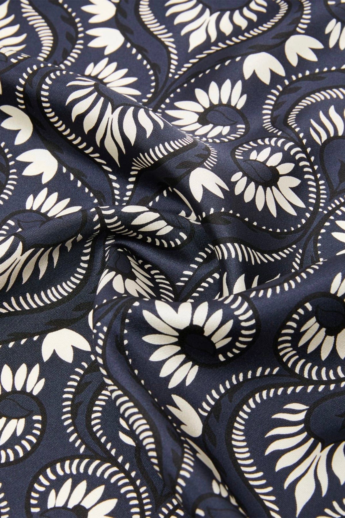 MAXMARA'S BRANDS FOULARD-SCIARPA-NASTRO  Foulard in seta donna Weekend Max Mara Wkaonesto