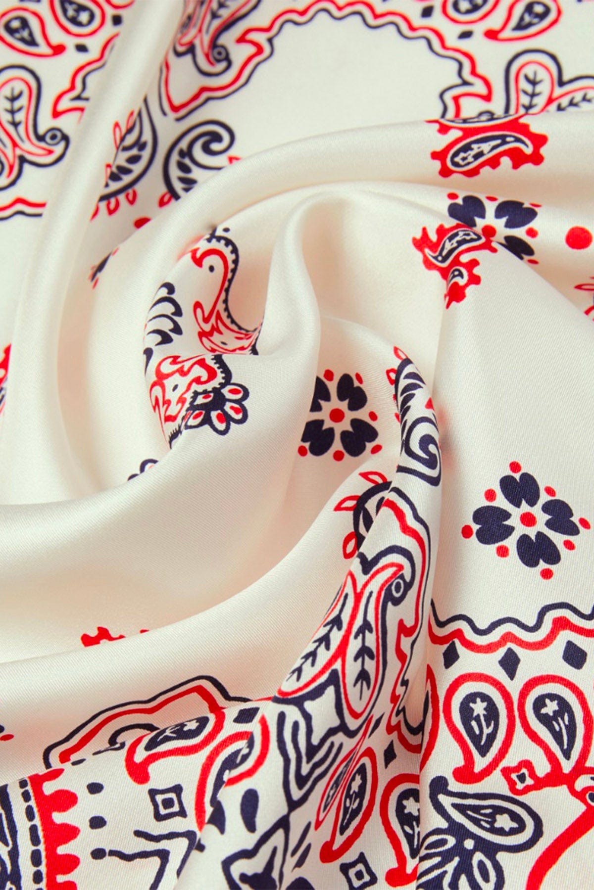 MAXMARA&#39;S BRANDS FOULARD-SCIARPA-NASTRO  Foulard in seta Weekend Max Mara Siam