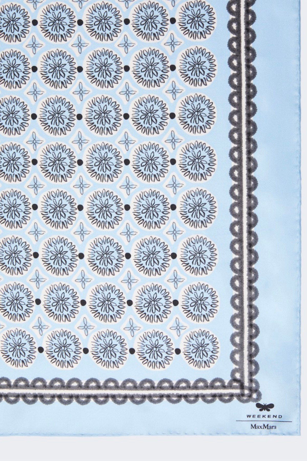 MAXMARA&#39;S BRANDS FOULARD-SCIARPA-NASTRO  Foulard in seta Weekend Max Mara Siam