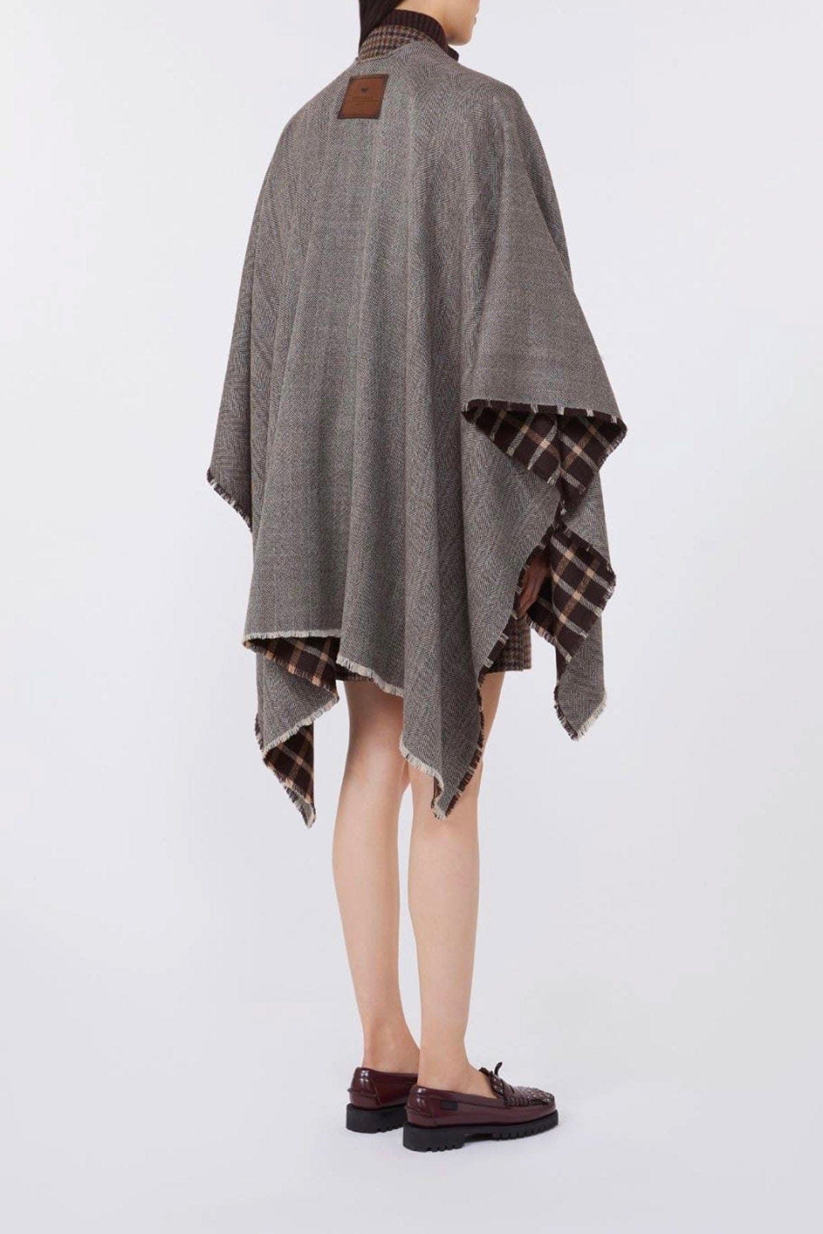 MAXMARA&#39;S BRANDS FOULARD-SCIARPA-NASTRO  Mantella in lana donna Max Mara Weekend Ognuno