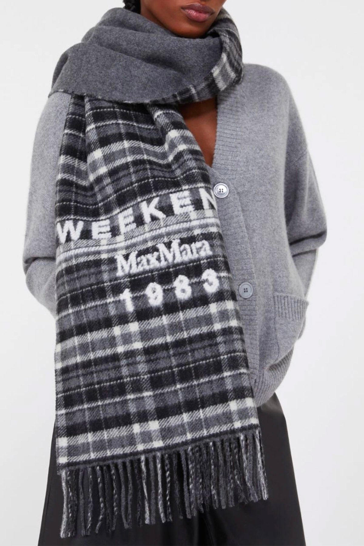 MAXMARA&#39;S BRANDS FOULARD-SCIARPA-NASTRO  Sciarpa donna in lana Max Mara Weekend Pagella