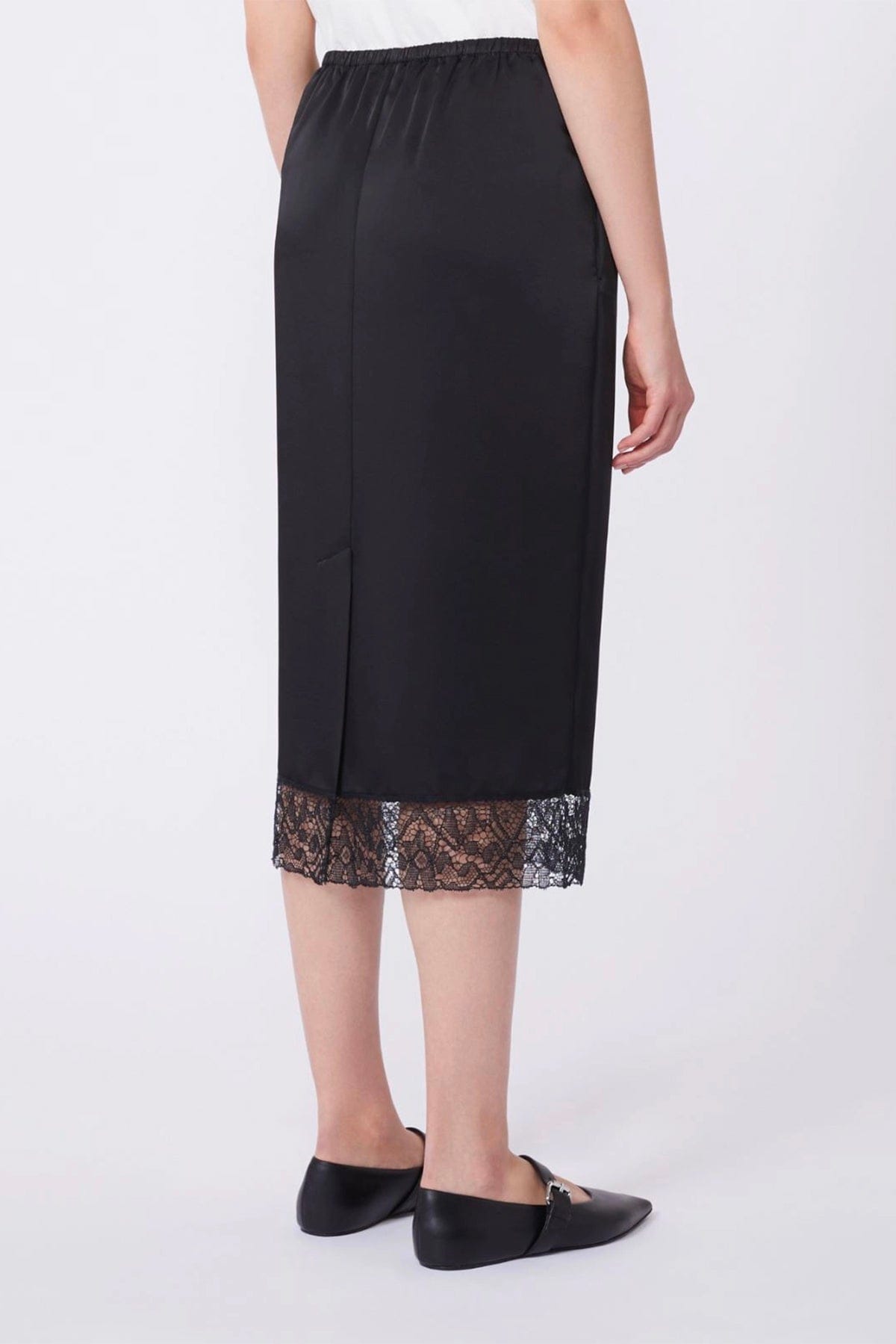 MAXMARA'S BRANDS GONNA  Gonna nera in raso bordo in pizzo Max Mara Weekend Wkddiorama