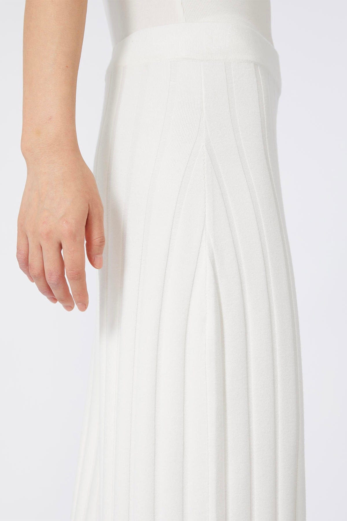 MAXMARA&#39;S BRANDS PANTALONE IN MAGLIA  Pantaloni bianchi donna Max Mara MM Tema