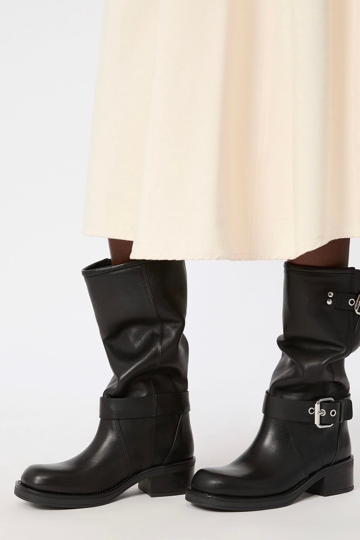 MAXMARA'S BRANDS STIVALI - STIVALETTI  Stivali in cuoio nero donna Max Mara Weekend Wkaaddobbo