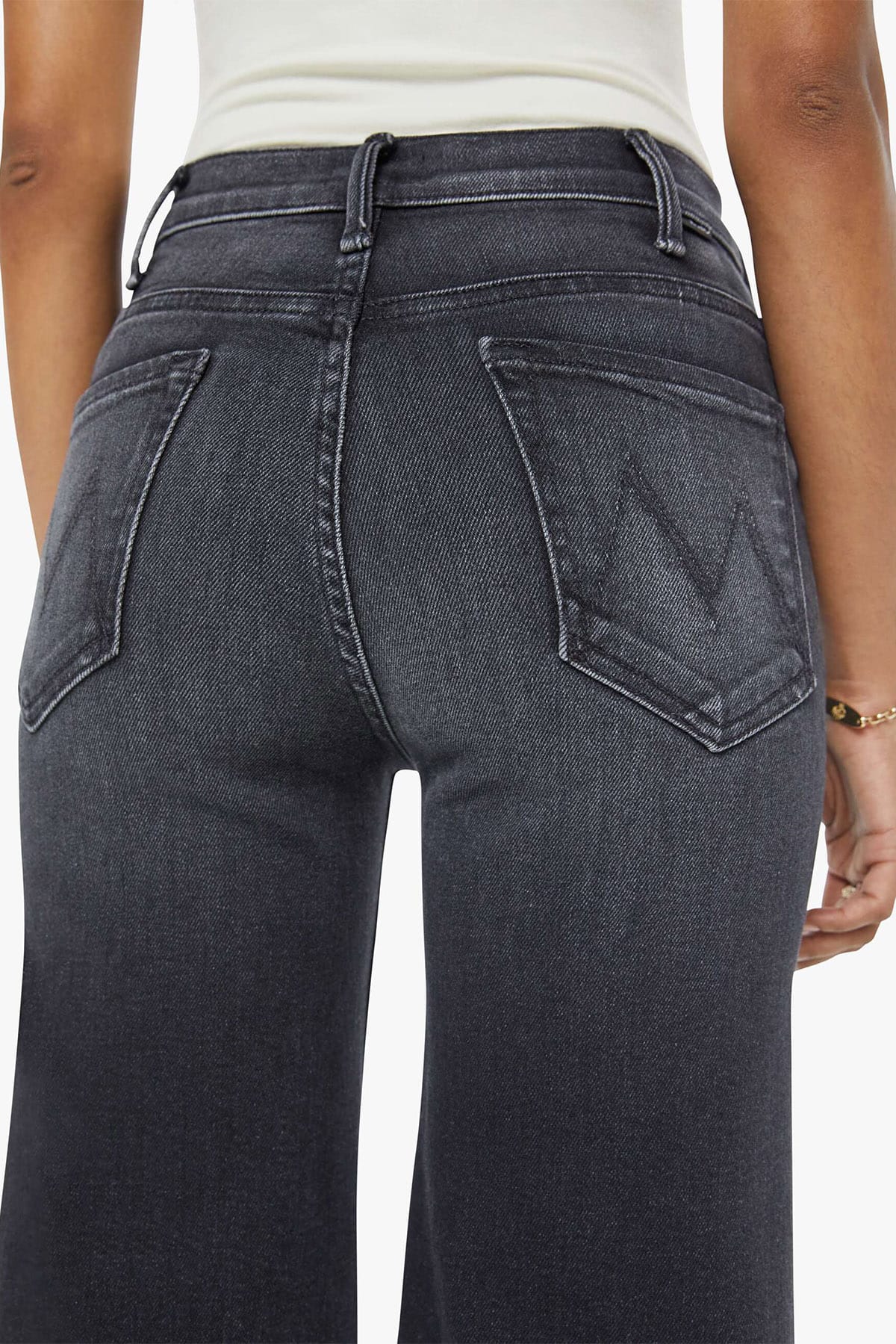 MOTHER PANTALONE IN DENIM  The hustler roller sneak jeans donna Mother