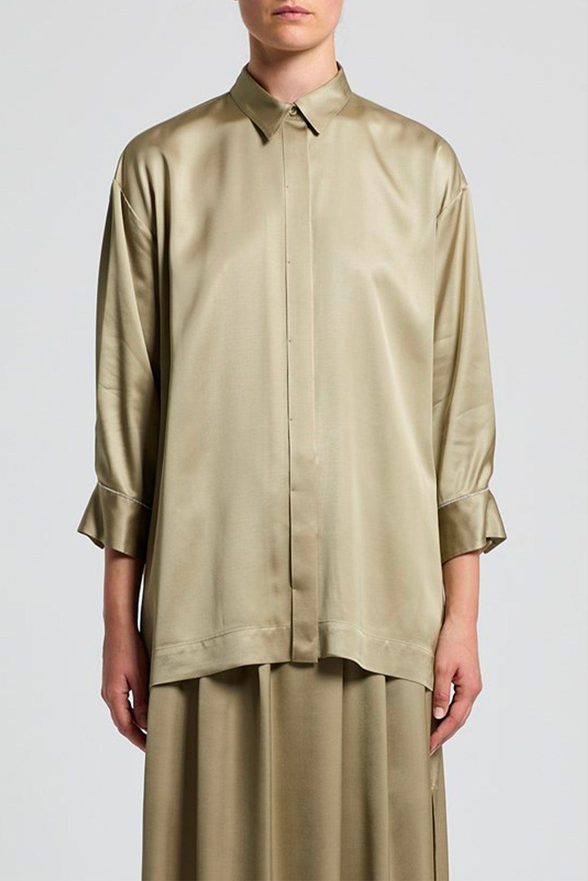 PESERICO CAMICIA  VERDE FOGLIA D'OLIVO / 36 Camicia donna raso di viscosa A06401 Peserico