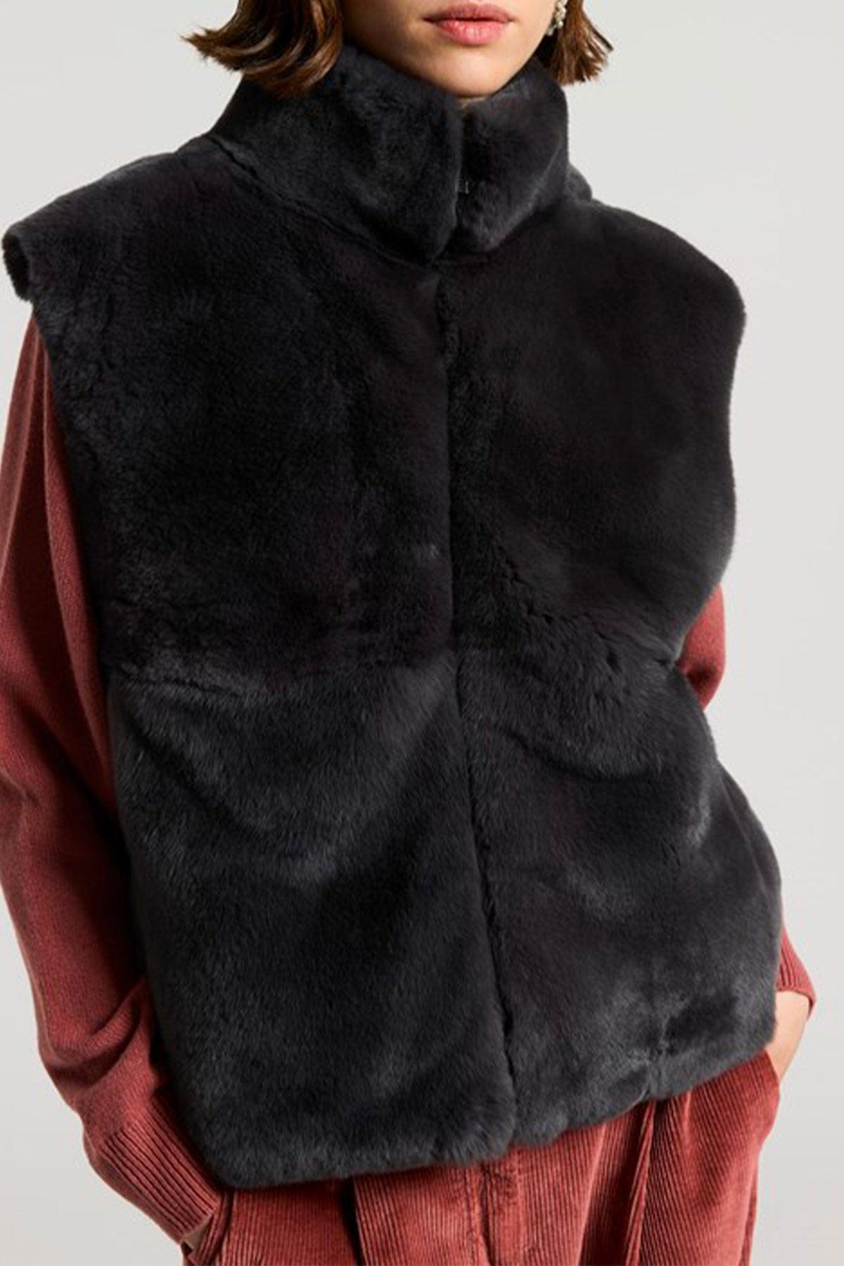 PESERICO MAGLIA-CANOTTIERA-TOP  Gilet in pelo e cashmere Peserico