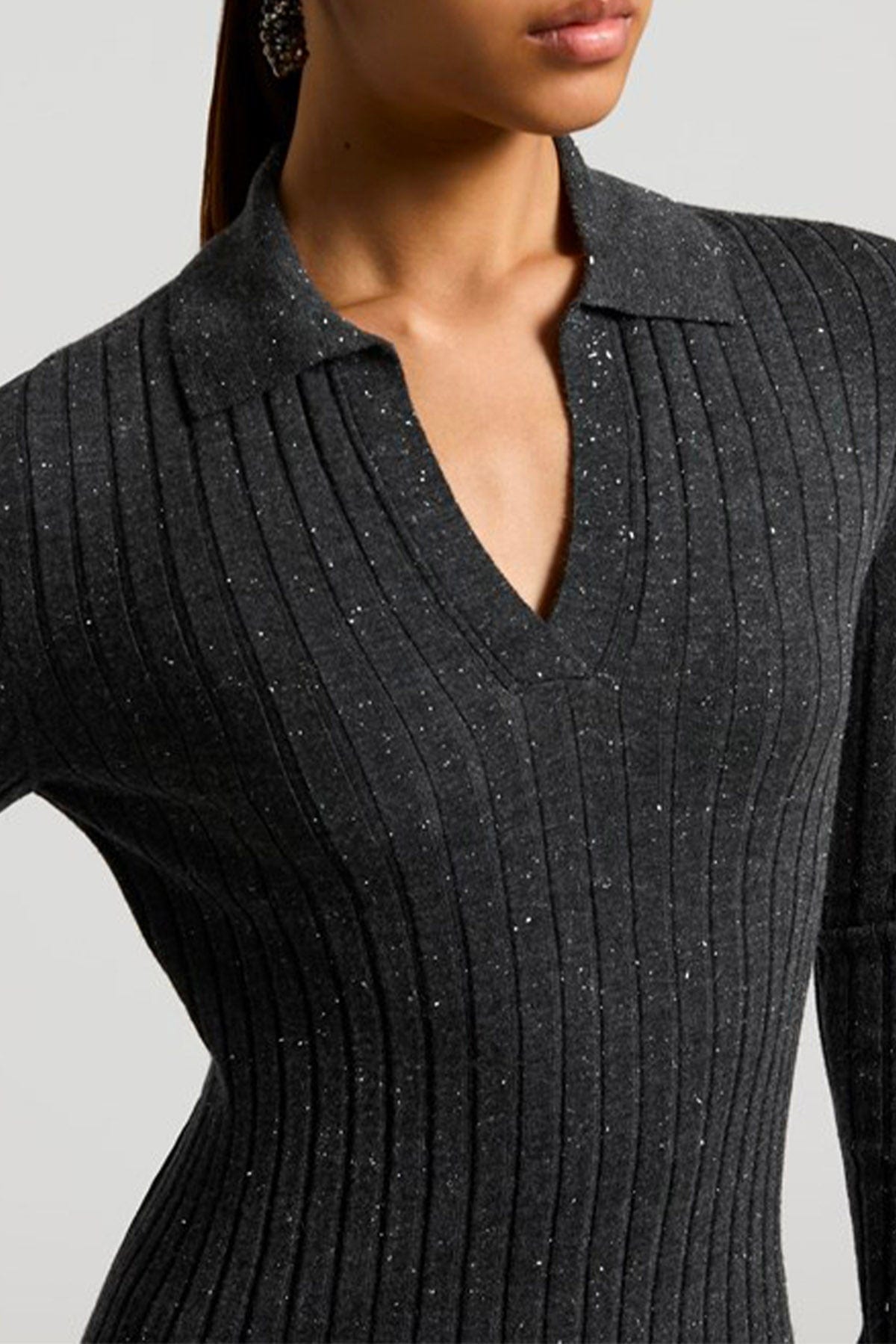 PESERICO MAGLIA-CANOTTIERA-TOP  GRIGIO SCURO / 36 Maglia aderente donna grigio Peserico