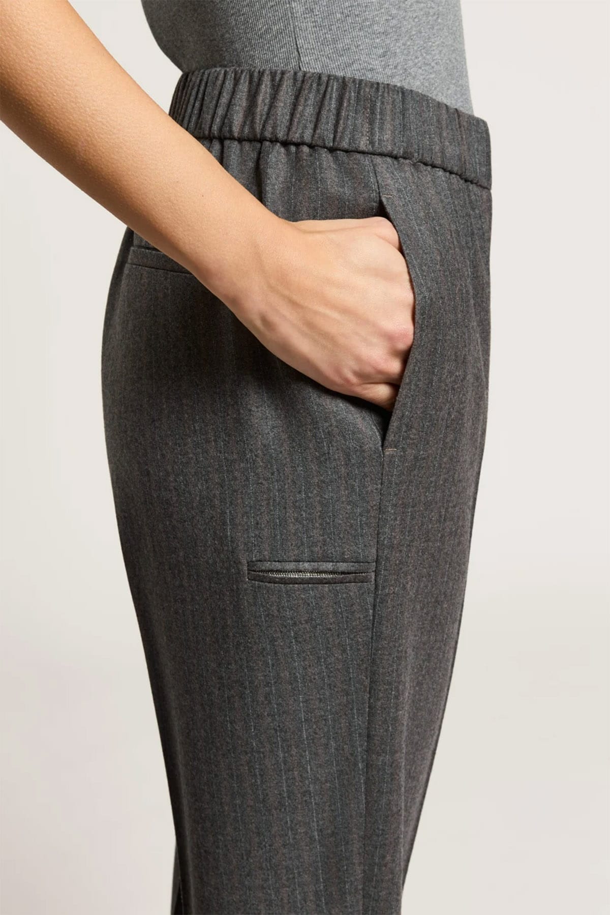 PESERICO PANTALONE LUNGO  Pantaloni gessati grigi donna Peserico A04178