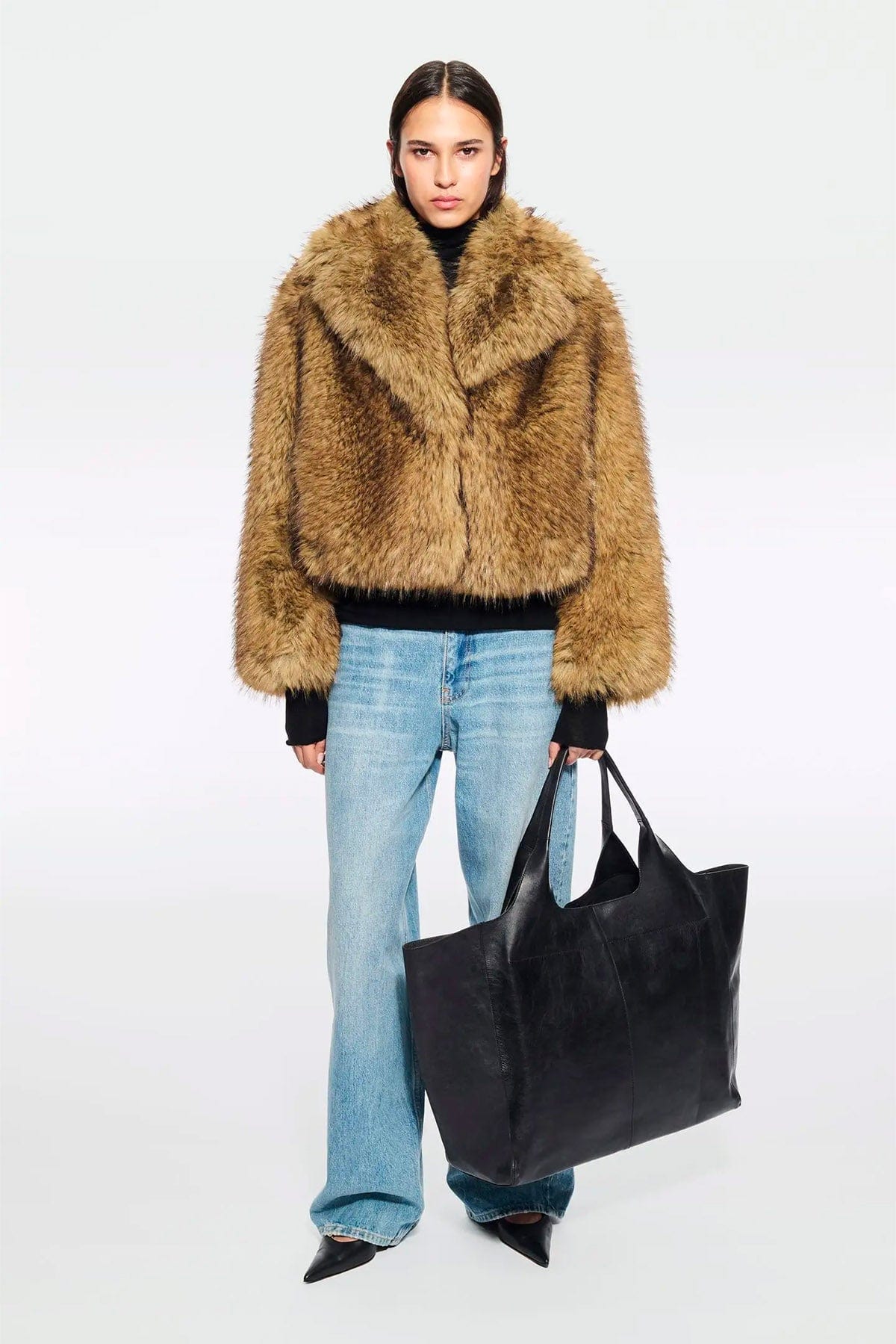 STAND STUDIO GIACCONE  NATURALE / 32 Giacca in pelliccia ecologica Stand Studio Samara25