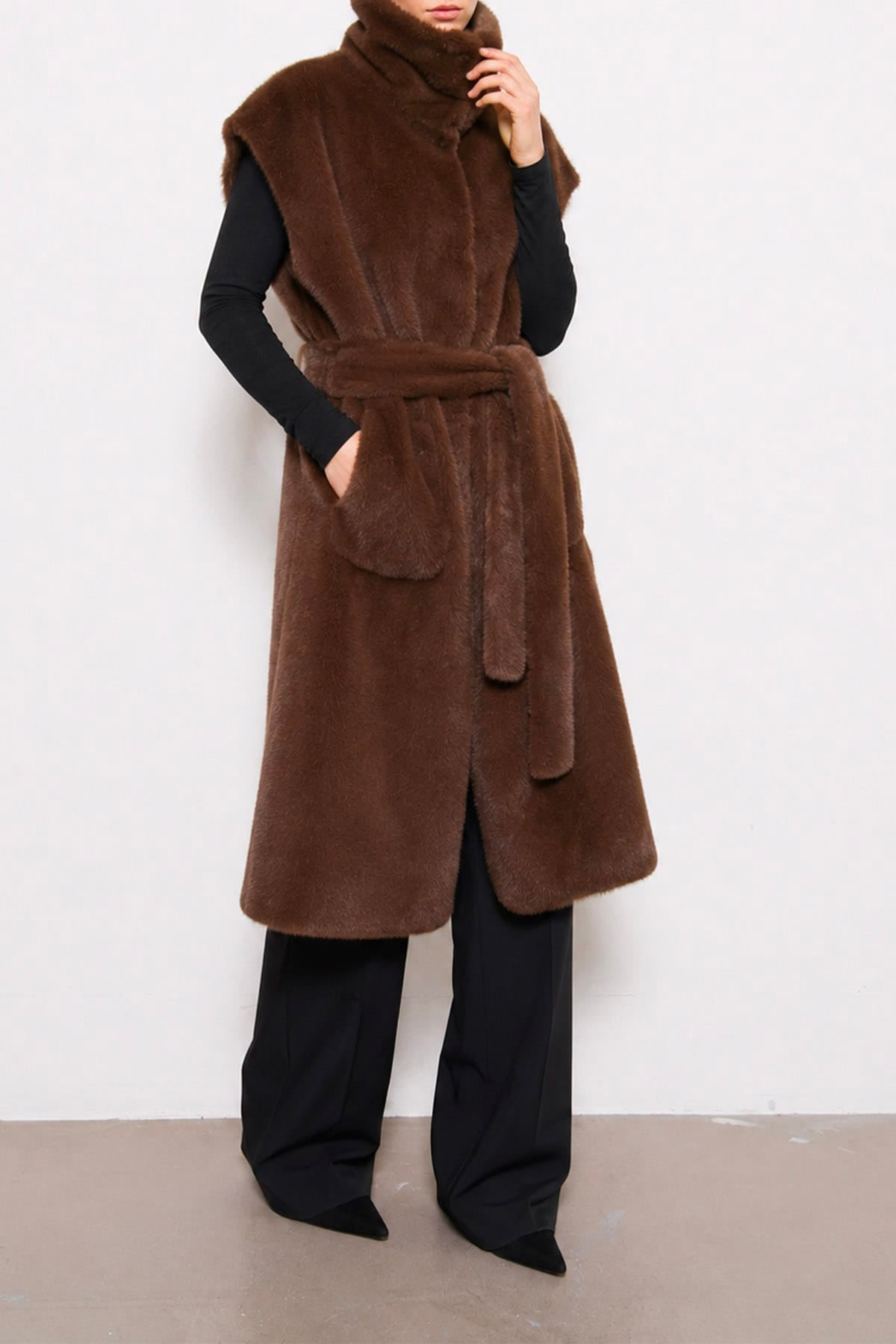 STAND STUDIO GILET  Cappotto lungo in eco pelliccia Stand Strudio Oaklynn