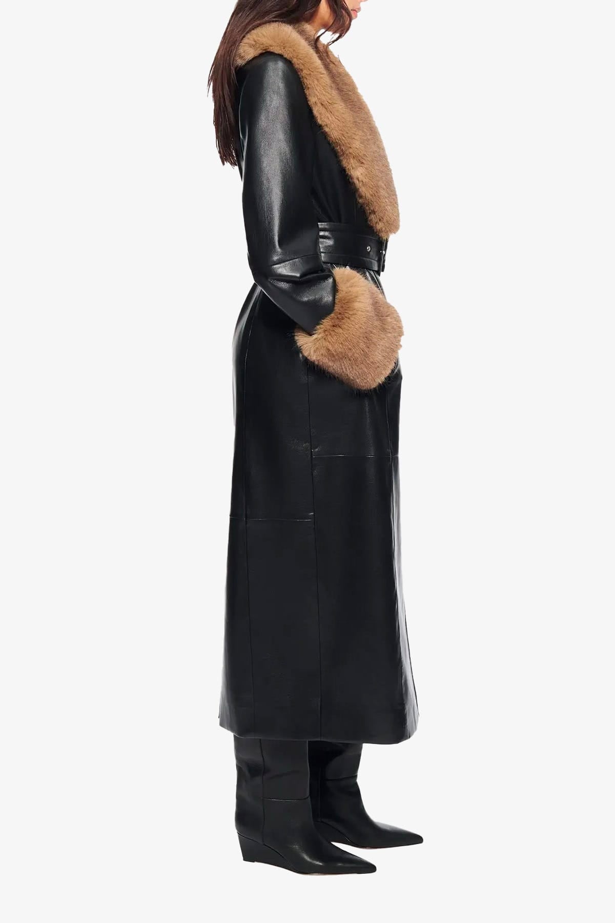 STAND STUDIO MANTELLO-MANTELLA  Cappotto con bordi in eco pelliccia donna Stand Studio Estella
