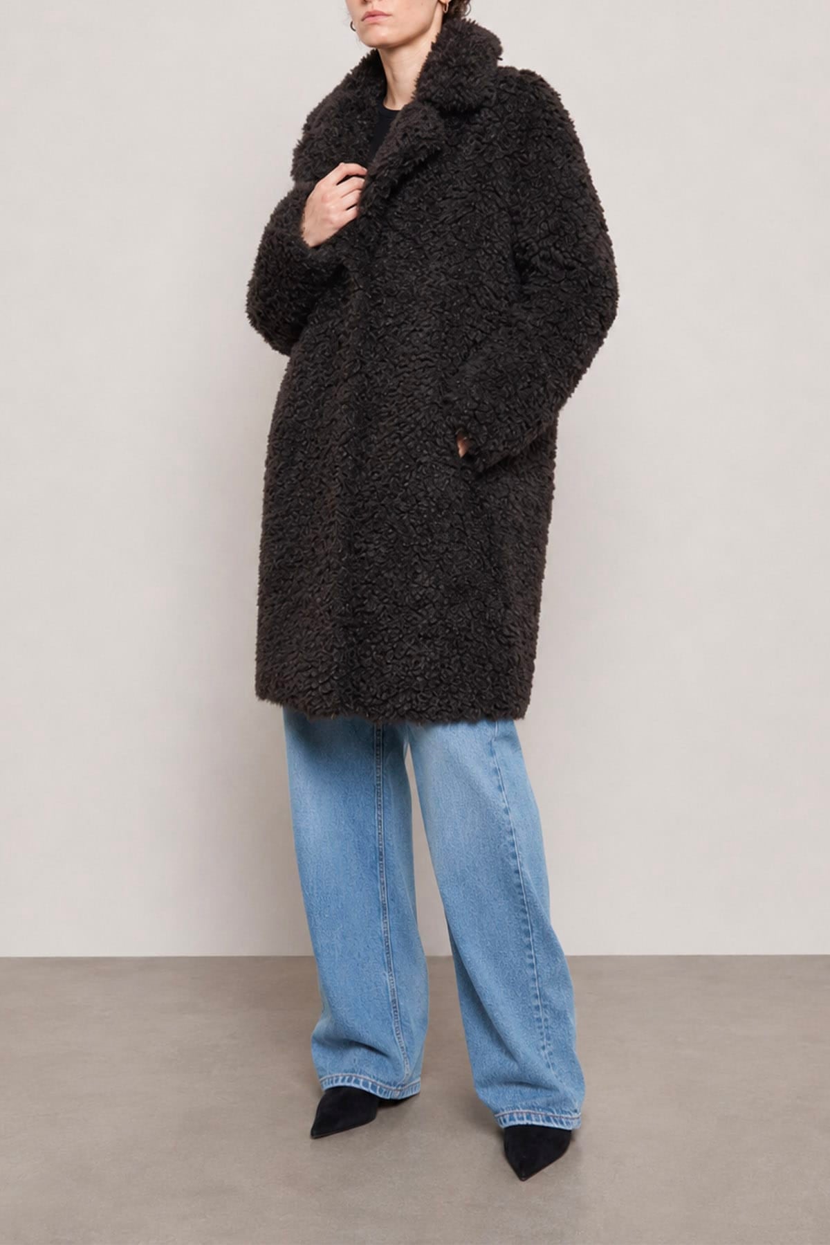 STAND STUDIO MANTELLO-MANTELLA  DARK CHOCOLATE / 32 Giaccone in eco pelliccia cocoon Stand Studio Camille