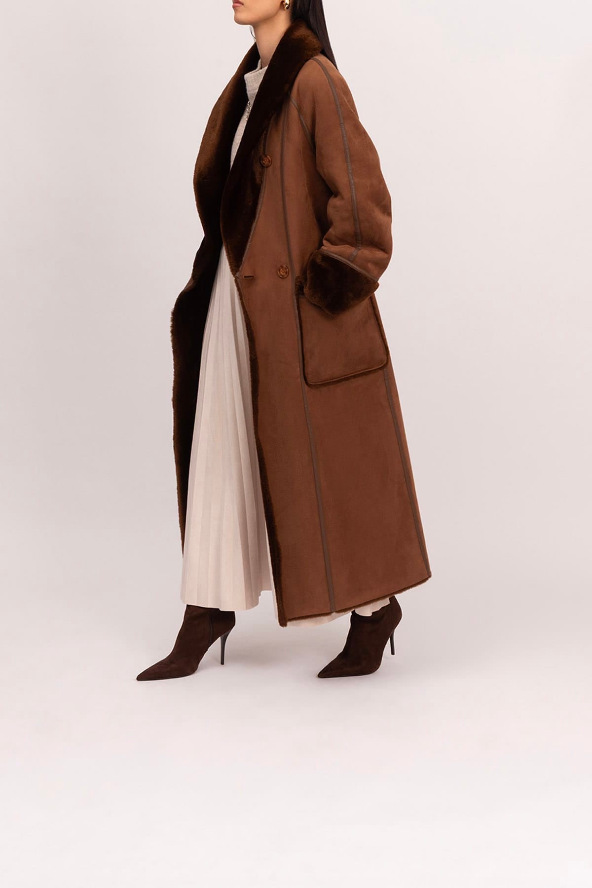 URBANCODE MANTELLO-MANTELLA  Cappotto in eco pelliccia donna Urbancode BJ20391