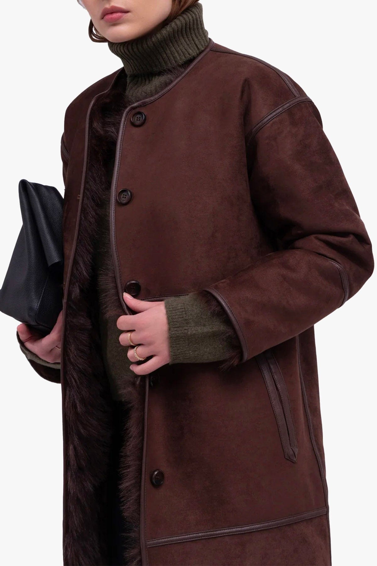 URBANCODE MANTELLO-MANTELLA  Cappotto pelo lungo vegano Urbancode BJ 20018